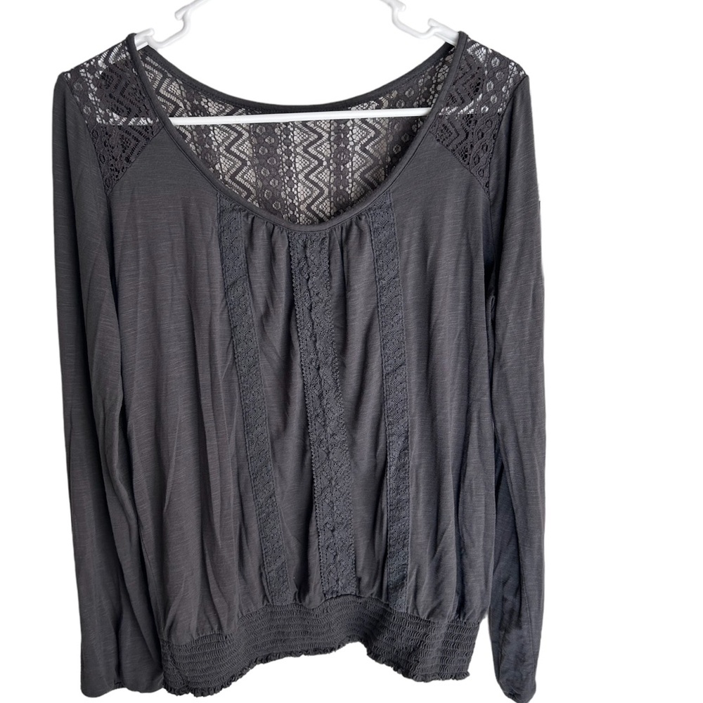 Maurice’s casual grey long sleeve shirt lace/embroidered back size Large